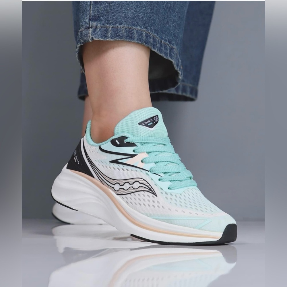 👟 Saucony Endorphin Women’s Running Shoes 👟 - Picture 3 of 8